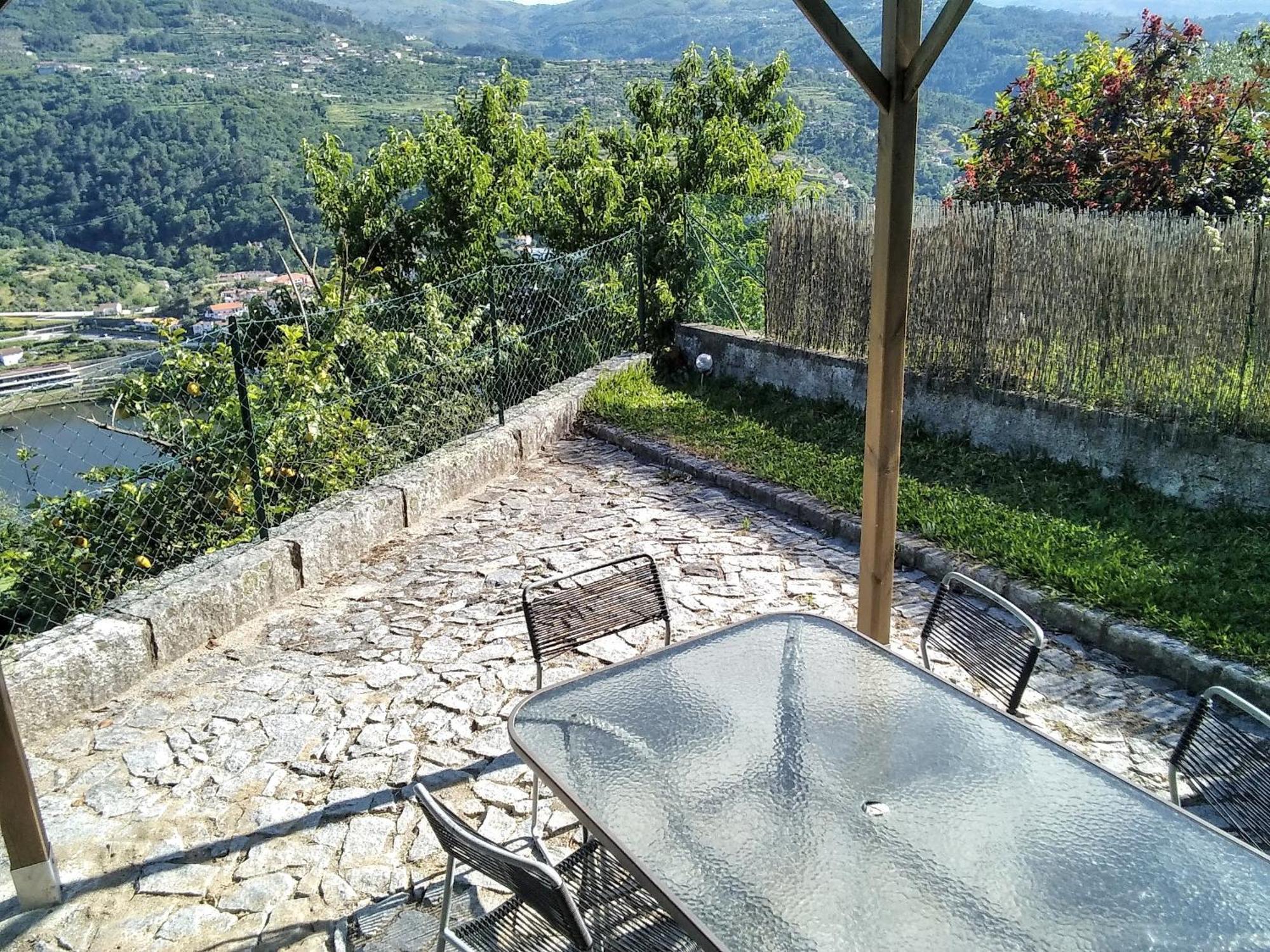 拜昂Casas Do Casinhoto - Casa Com Vista Douro别墅 外观 照片
